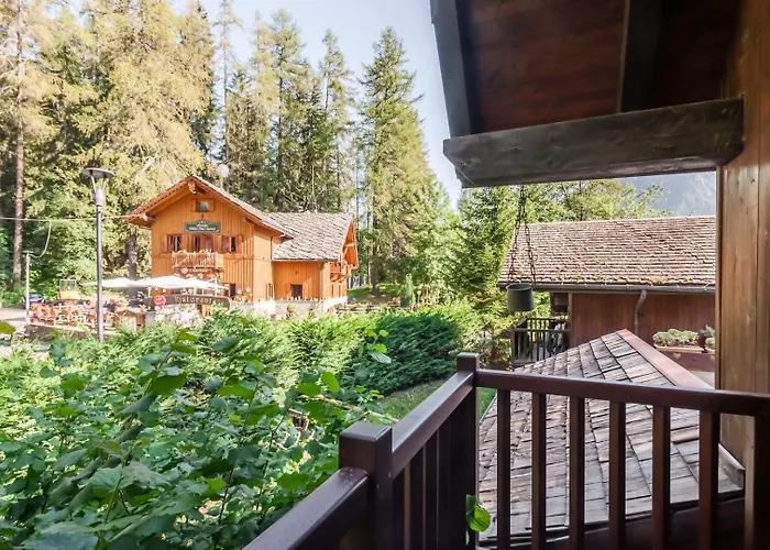 샬레 Parcheggio-camino-8pax - Immerso Nella Natura 쿠르마예