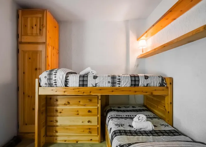 Parcheggio-camino-8pax - Immerso Nella Natura 쿠르마예