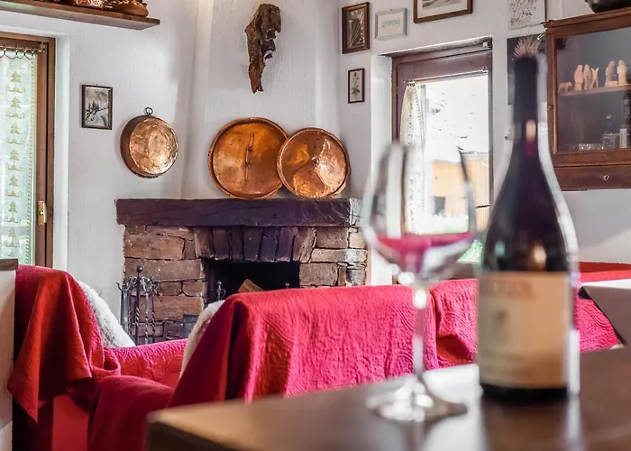 Parcheggio-camino-8pax - Immerso Nella Natura 쿠르마예